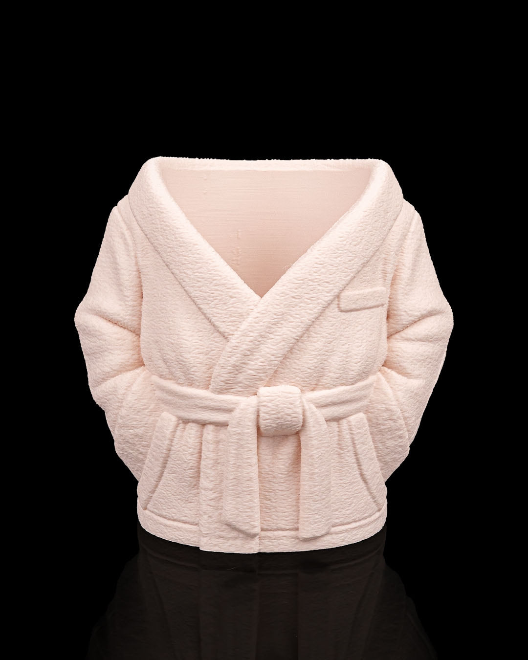 3D printed can holder shaped like a bathrobe