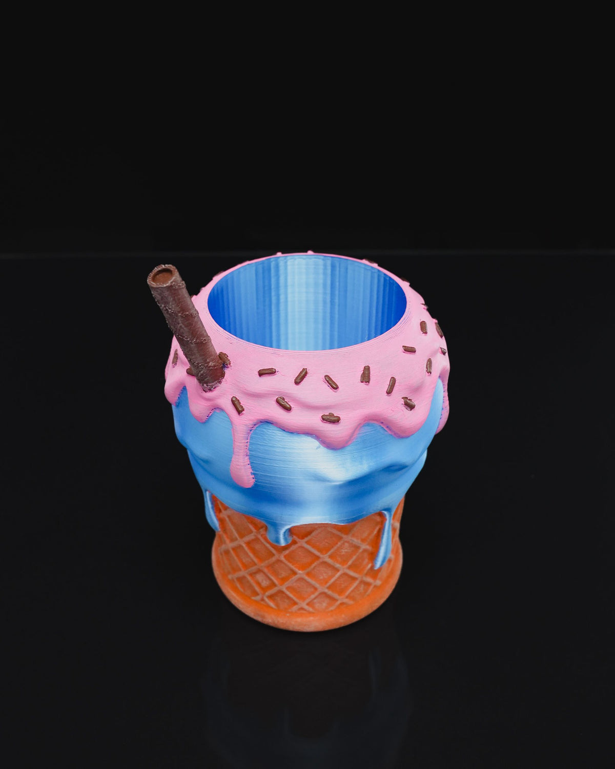 Ice Cream Can Holder with soda can