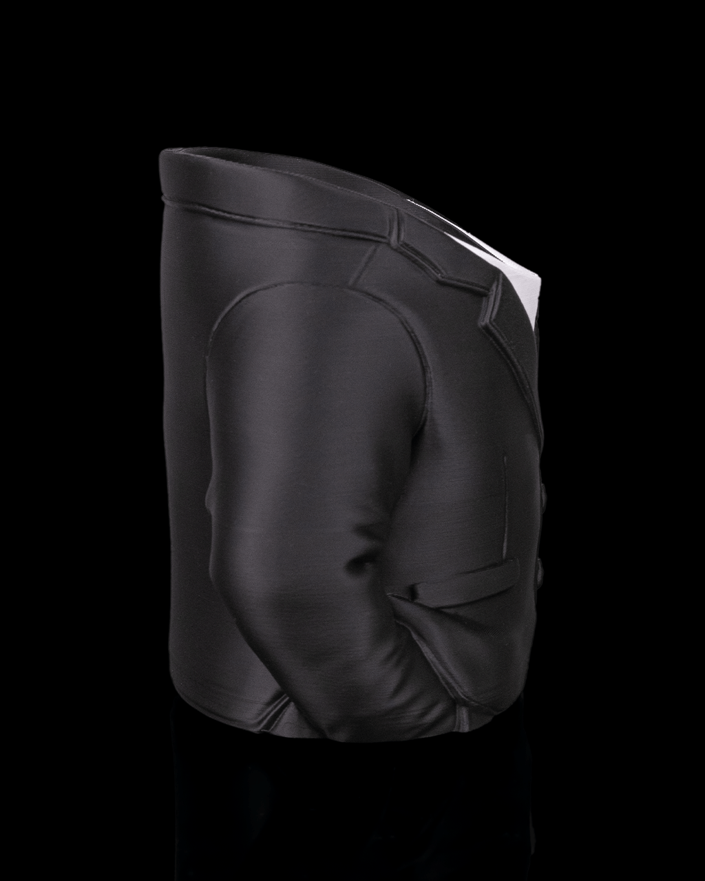 Suit style can holder