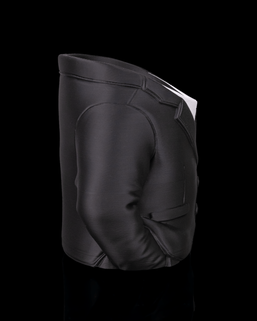 Suit style can holder